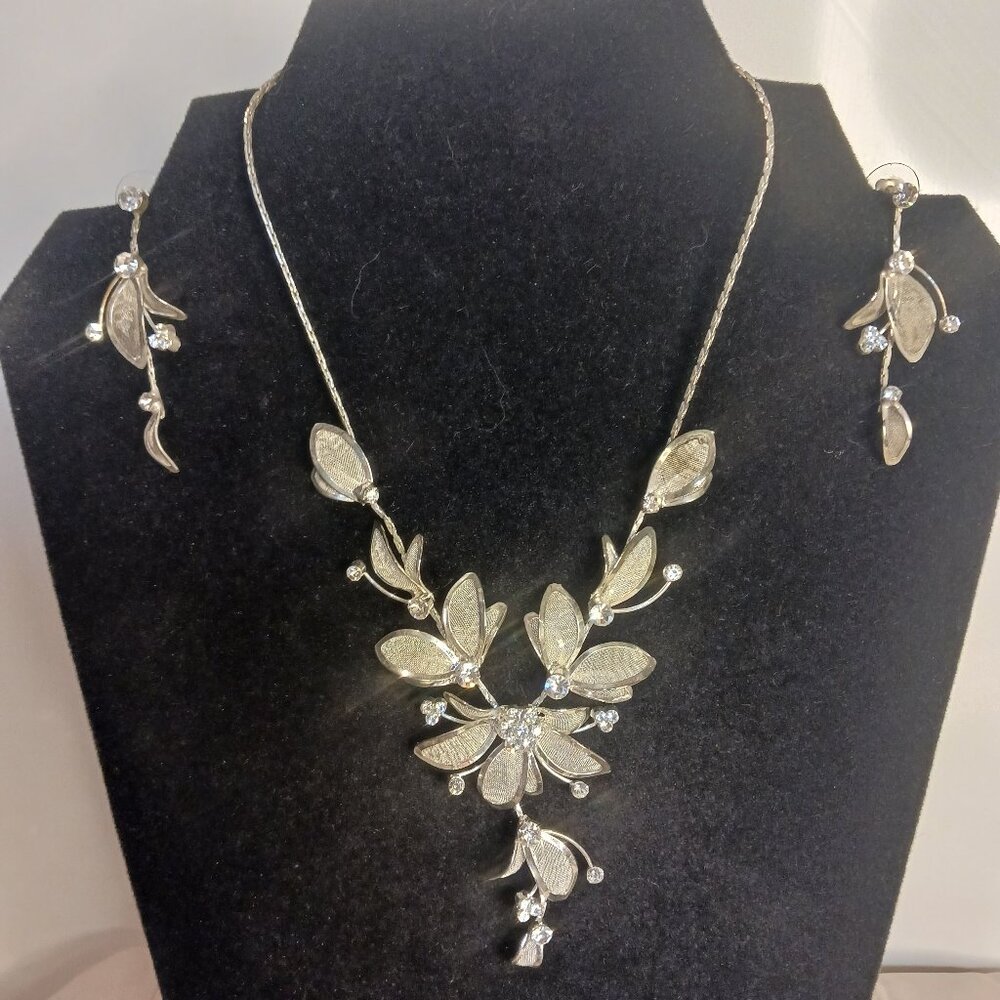 Silver Tone 1980's Christina Collections Necklace and Earring Set